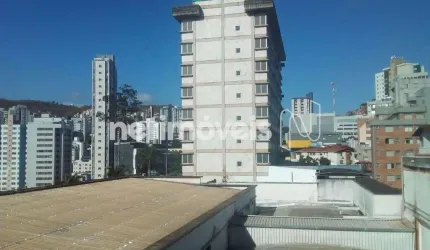 Apartamento à venda no bairro São Pedro com 70 m² e 2 dormitórios/quartos disponíveis.