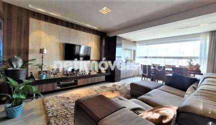 Apartamentocom 3 dormitórios à venda no bairro Buritis com área de 142 m²