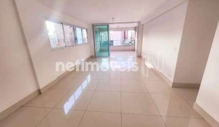 Apartamento à venda com 4 dormitórios no bairro Cruzeiro e área de 162 m².
