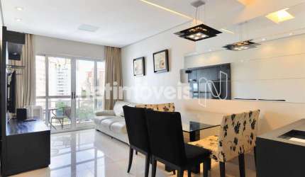 Apartamento à venda no bairro Lourdes, 77m² com 2 dormitórios/quartos disponíveis!