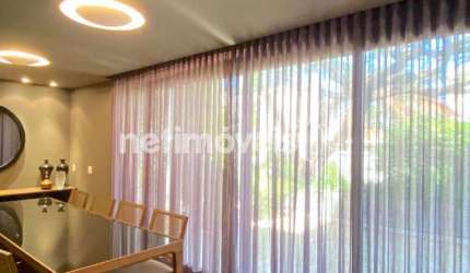 Casa residencial à venda no bairro Grajaú com 235 m² e 4 dormitórios/quartos disponíveis