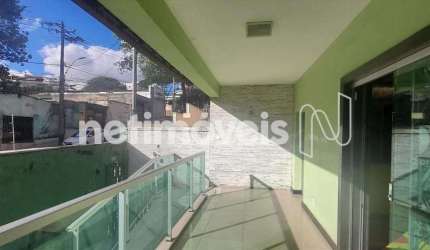 Casa residencial à venda no bairro Nova Suíssa com 304 m² e 5 dormitórios/quartos.