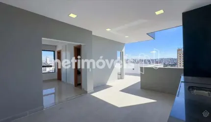 Apartamento cobertura à venda no bairro Prado com 140 m² e 3 dormitórios/quartos.