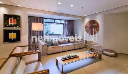Apartamento à venda no bairro Lourdes com 200m² e 4 dormitórios/quartos disponíveis.