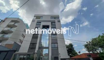 Apartamento à venda no bairro Prado com 60 m² e 2 dormitórios/quartos disponíveis.