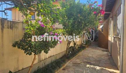 Casa residencial à venda no bairro Belvedere com 340m² e 4 dormitórios/quartos.