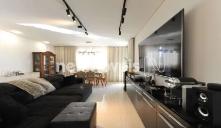 Apartamento à venda no bairro Buritis com 112 m² e 3 dormitórios/quartos disponíveis.