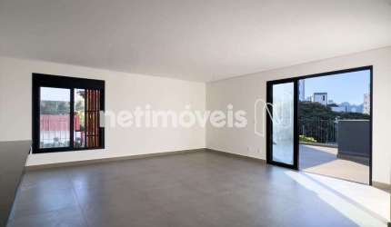 Apartamento à venda com 4 dormitórios no bairro Vila Paris e 207 m² de área útil.