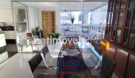 Apartamento à venda em Lourdes com 4 dormitórios e 151 m² de área útil.