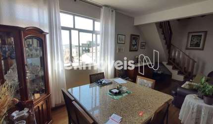 Cobertura à venda no bairro Santa Efigênia com 3 dormitórios e 124 m² úteis.