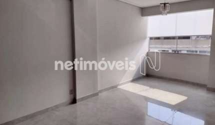 Apartamento à venda no bairro Estoril com 70 m² e 3 dormitórios/quartos disponíveis