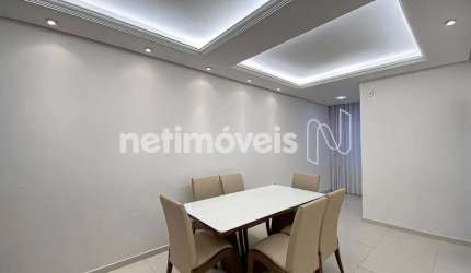 Apartamento à venda no Centro com 83 m² e 2 dormitórios/quartos disponíveis.