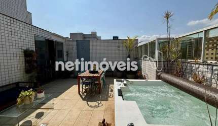 Cobertura à venda no bairro Santa Efigênia com 3 dormitórios e 197 m². Aproveite!