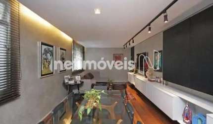 Apartamento à venda no bairro Lourdes, com 200 m² e 3 dormitórios/quartos disponíveis.