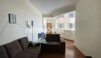 Apartamento à venda no bairro Floresta com 80m² e 2 dormitórios/quartos disponíveis.