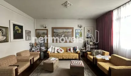 Apartamento à venda no bairro Savassi com 211m² e 3 dormitórios/quartos disponíveis