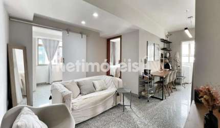 Apartamento à venda no bairro Funcionários com 50 m² e 1 dormitório/quarto disponível.