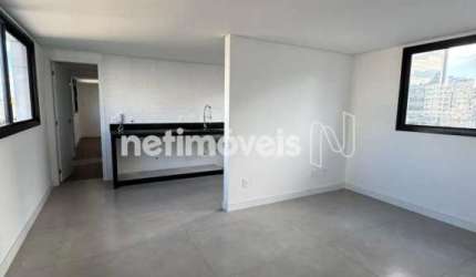 Apartamento à venda no bairro Santo Agostinho com 63 m² e 2 dormitórios/quartos.