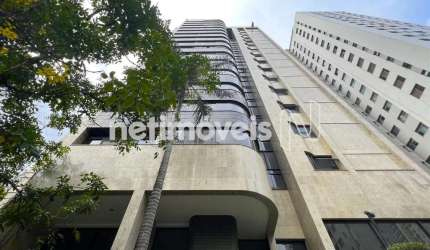 Apartamento à venda no bairro Santo Agostinho com 203 m² e 4 dormitórios/quartos.