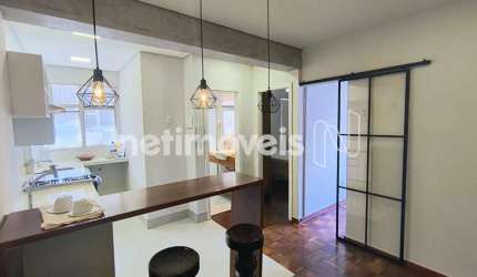 Apartamento para alugar no bairro Funcionários com 55m² e 2 dormitórios/quartos disponíveis