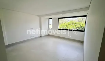 Apartamento à venda no bairro Santo Agostinho com 3 dormitórios e 84 m² disponíveis.
