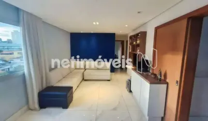 Cobertura à venda no bairro Sagrada Família com 162 m² e 3 dormitórios/quartos.