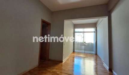 Apartamento para Alugar no Centro com 104 m² e 3 dormitórios/quartos disponíveis