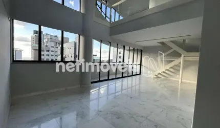 Cobertura de 4 dormitórios para alugar no bairro Belvedere com 316 m² de área útil.
