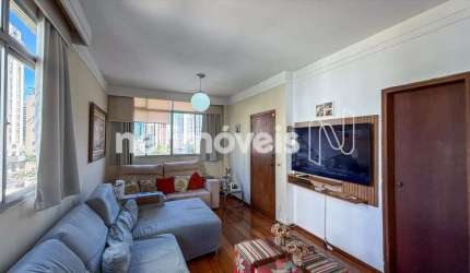 Cobertura à venda no bairro Funcionários com 261 m² e 4 dormitórios/quartos.