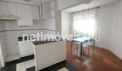 Apartamento à venda no bairro Cruzeiro com 2 dormitórios e 58 m² de área útil