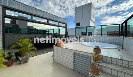 Apartamento cobertura à venda no bairro Padre Eustáquio com 177 m² e 3 dormitórios/quartos.