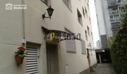 Apartamento metrô Brooklin :térreo ,2 dormitórios com suite ,sala , cozinha ,1 vaga