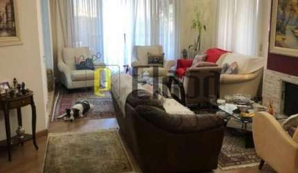 Apartamento 4 dormitórios, 2 suítes, 4vagas, 242m².