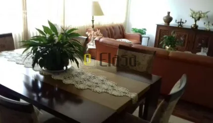 Sobrado com 4 dormitórios, sendo 2 suítes, 5 vagas, 272,00m², em Brooklin, São Paulo, SP.