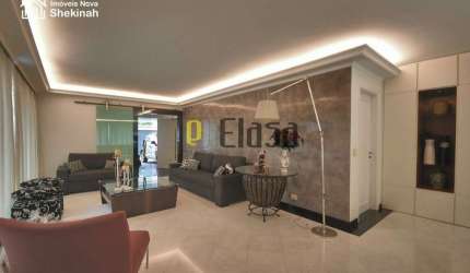 Sobrado com 3 dormitórios, 3 suítes, 4 vagas, 356,00m², em Planalto Paulista, São Paulo, SP.