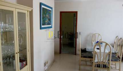 Apartamento a Venda em Moema.