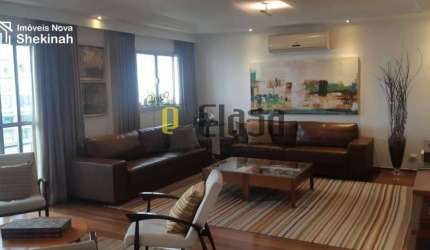 Apartamento com 4 dormitórios, 3 suítes, 4 vagas, 240,00m², em Moema, São Paulo, SP.