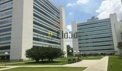 Andar Inteiro com 2.844,04m², com 28 vagas, em Jardim São Luis, São Paulo, SP.