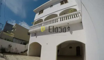 Casa Assobradada a Venda em Jardim São Luiz Zona Sul