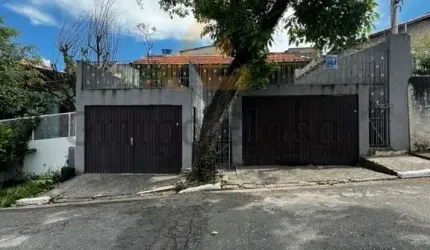 Casa Térrea à Venda ? 200 m² de Terreno- 185 m² de Área Construída- Vila Suzana, SP