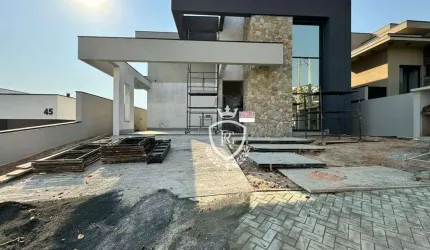 Casa com 3 dormitórios à venda, 220 m² por R$ 2.200.000,00 - Condominio Portal dos Bandeirantes - Salto/SP