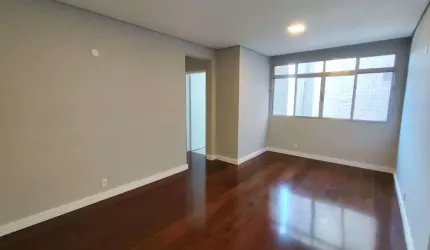 APARTAMENTO REFORMADO, 2 DORMITÓRIOS, DEPENDÊNCIA DE SERVIÇO COMPLETA, 1 VAGA DEMARCADA CAMPO GRANDE - SANTOS/SP