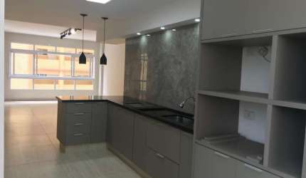 APARTAMENTO, 148M², FRENTE MAR, PRAIA JOSÉ MENINO.  3 QUARTOS, SENDO 1 SUÍTE, 2 BANHEIROS. VAGA DE GARAGEM