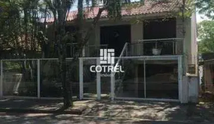 Casa Alto Padrão Situada no Bairro Nsª Srª das Dores