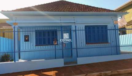 Casa 3 dormitórios á venda no Bairro Nsª Srª Perpetuo