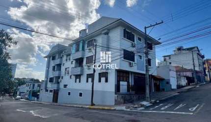 Apartamento com 3 dormitórios, suíte e 2 vagas de Garagem a poucos metros do cen