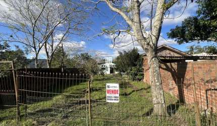 Casa para venda com 3 dormitórios no Bairro Pé de Plátano