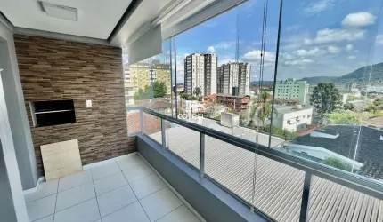 Cobertura Duplex semimobiliada para locação 2 dormitórios sendo suíte situada no