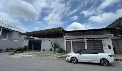 CASA PARA VENDA NO CIDADE DE DEUS