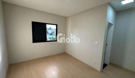 Casa à venda na Vila São Sebastião, Mogi das Cruzes/SP - 02 suítes,  91m²